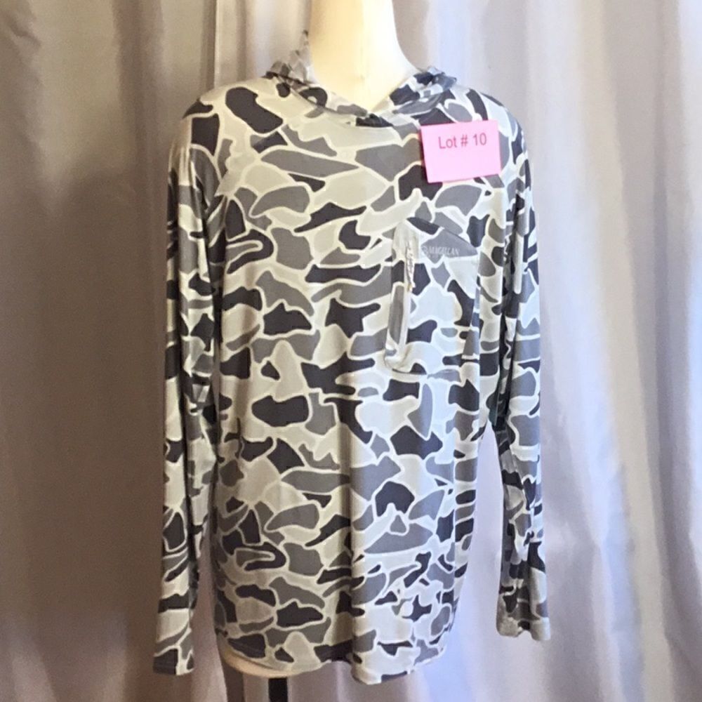 MEGELLAN moisture wicking lightweight pull over in medium